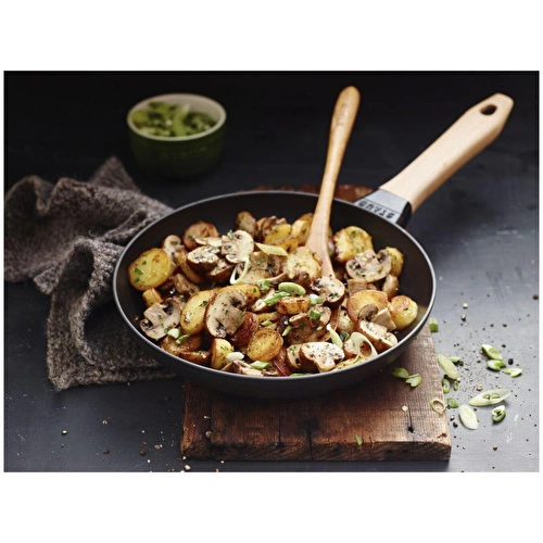 Staub Ahşap Saplı Döküm Kızartma Tavası