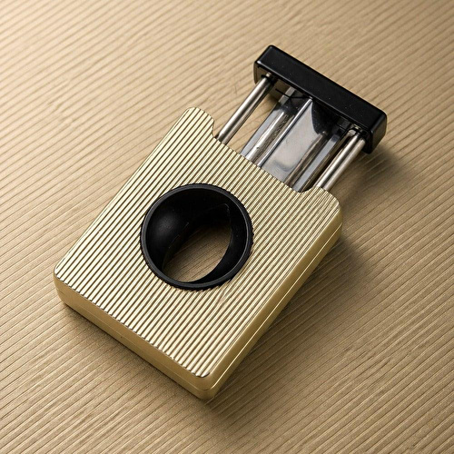 Coho Objet Coho Patron V-cut Puro Makası