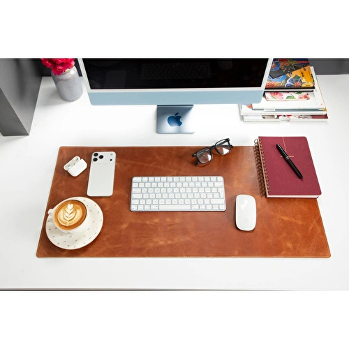 Bloominbag Atelier 91 Golden Tan Leather Desk Mat - Medium Bloominbag Atelier 91 Golden Tan Leather Desk Mat - Medium