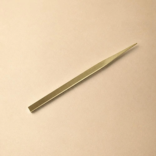 Coho Objet Coho Brazen Sharp Mum Söndürme Çubuğu Coho Objet Coho Brazen Sharp Mum Söndürme Çubuğu
