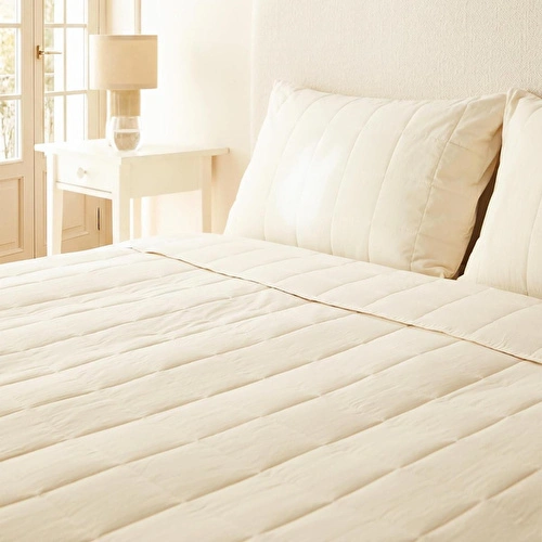 Ocean Home Textile %100 Pamuk Kumaş Kapitoneli Ekru Çok Amaçlı Çift Kişilik Yatak Örtüsü Seti 1 Adet 250 X 230 / 2 Adet 50 X 70 Cm Ocean Home Textile %100 Pamuk Kumaş Kapitoneli Ekru Çok Amaçlı Çift Kişilik Yatak Örtüsü Seti 1 Adet 250 X 230 / 2 Adet 50 X 70 Cm