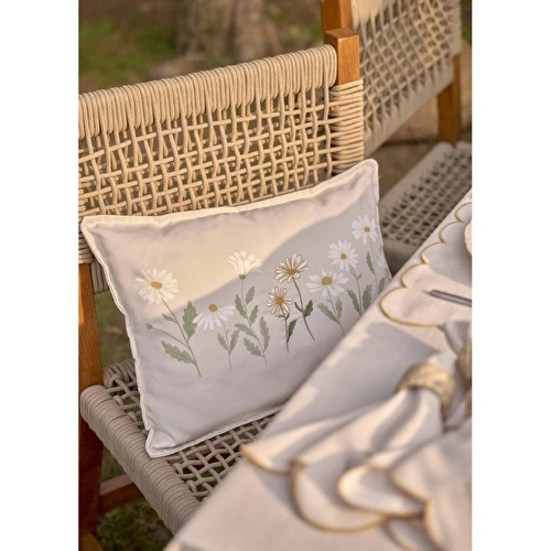 Bella Maison Daisy Volanlı Kenar Nakışlı Dekoratif Yastık Kılıfı Bej (35x50 Cm) Bej