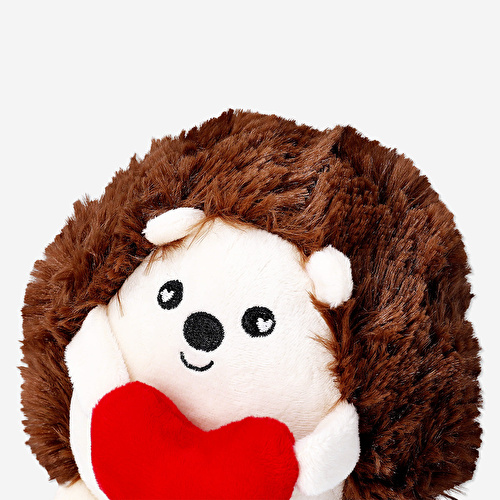 Flying Tiger Copenhagen Kalp Tutan Peluş Kirpi 12 cm Flying Tiger Copenhagen Kalp Tutan Peluş Kirpi 12 cm