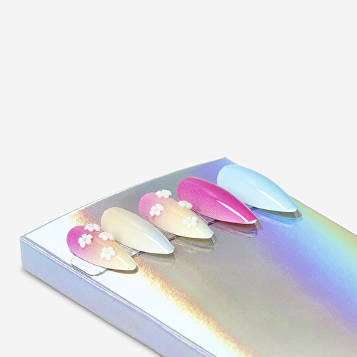 Flying Tiger Copenhagen Çiçekli 3D Takma Tırnak Seti Flying Tiger Copenhagen Çiçekli 3D Takma Tırnak Seti