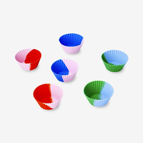 Flying Tiger Copenhagen 6'lı Çok Renkli Silikon Muffin Kapları Flying Tiger Copenhagen 6'lı Çok Renkli Silikon Muffin Kapları