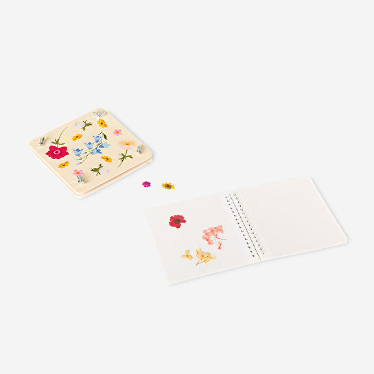 Flying Tiger Copenhagen Kendin Yap Bahar Çiçekleri Presleme Kiti