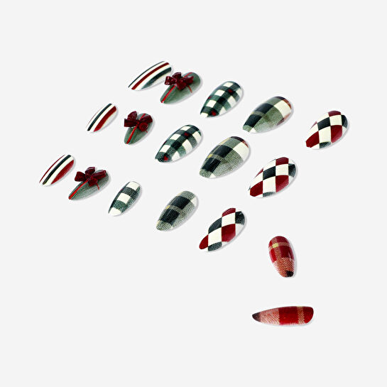 Flying Tiger Copenhagen 24'lü Yılbaşı Desenli Takma Tırnak Seti