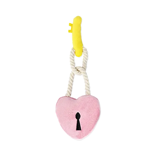 Flying Tiger Copenhagen Pembe Peluş Kalp Anahtarlık Köpek Oyuncağı