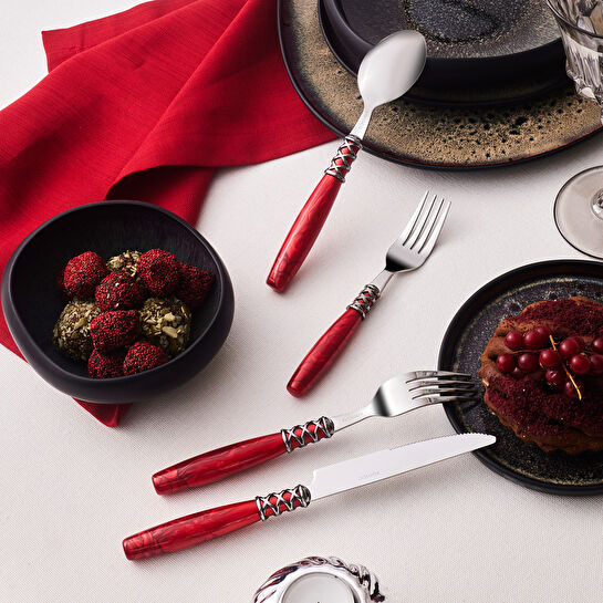 Karaca Lucas Kırmızı 6 Kişilik 24 Parça Çatal Kaşık Bıçak Takımı
