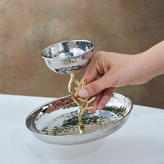 Karaca New Year Yılbaşı Carmenta Servislik ve Çerezlik