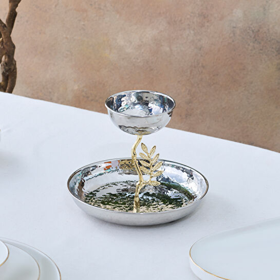 Karaca New Year Yılbaşı Carmenta Servislik ve Çerezlik