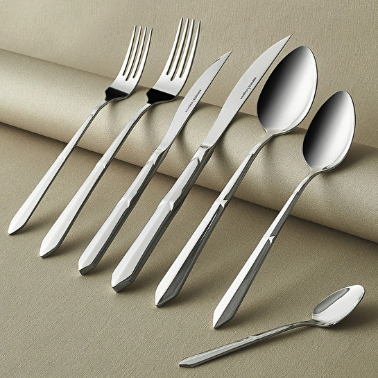 Karaca Red Carpet Collection Elegance New Mantilla 12 Kişilik 84 Parça Çatal Kaşık Bıçak Takımı