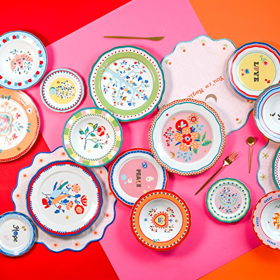 Baci Milano Mamma Mia Karanfil Desenli Pasta Tabağı 22 cm