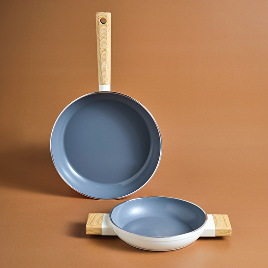 Karaca x Refika Swiss Crystal Creamy Wood Tava Sahan Set