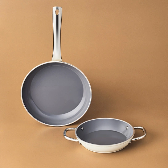 Karaca x Refika Swiss Crystal Creamy Metal Tava Sahan Set Cream