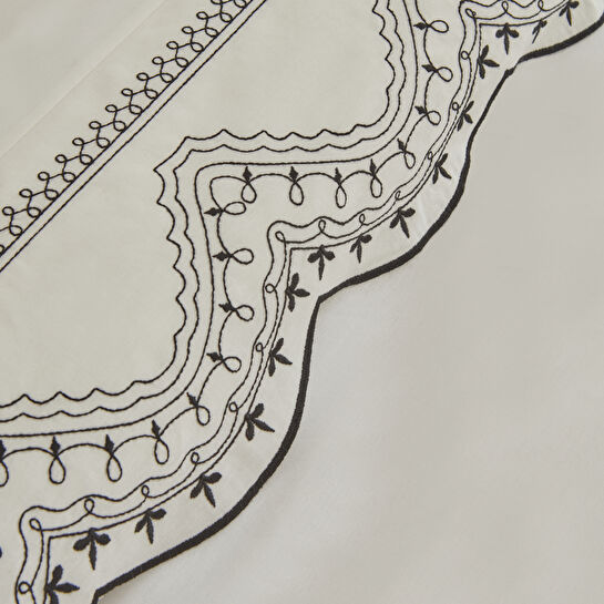 Karaca Home Orvin Çift Kişilik Nakışlı Nevresim Takımı Beyaz