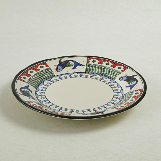 Karaca x Ömür Akkor İznik Balık Pasta Tabağı 21 cm