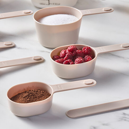 Karaca Ekin Hazneli Ölçü Kabı & Kaşığı Seti