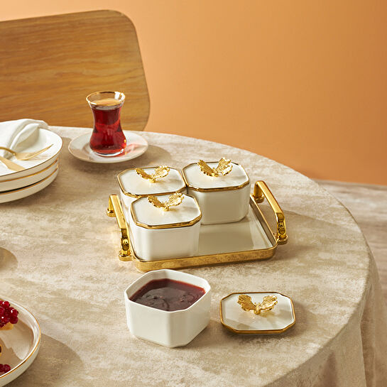 Karaca Liva 4'lü Tepsili Kahvaltılık