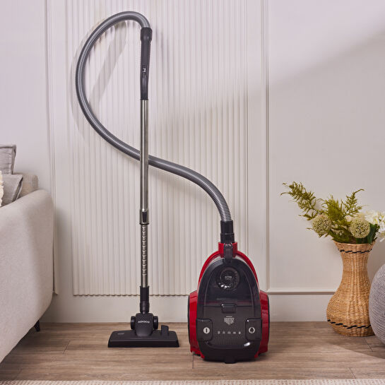 Karaca Vantuz Action Force X10 2 Lt Toz Torbasız Hazneli Elektrikli Süpürge Cherry Red 899 W