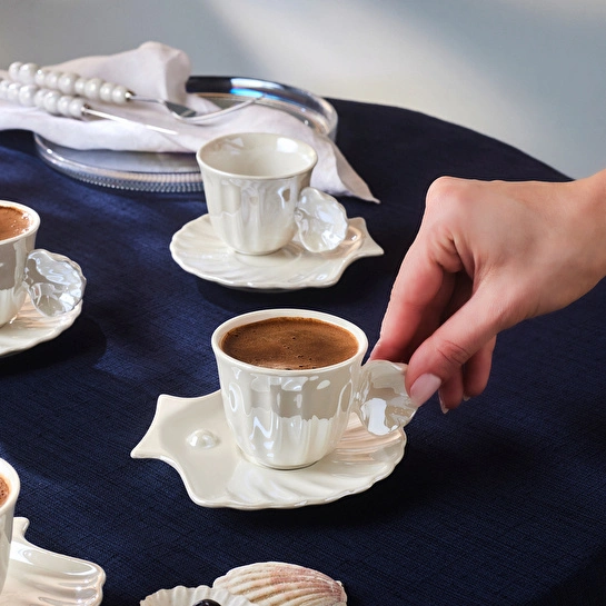 Karaca İstiridye Lüsterli 6 Kişilik Kahve Fincan Takımı 90 ml