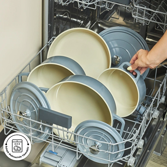 Karaca Swiss Crystal Neocast 7 Parça Döküm Tencere ve Tava Seti Antrasit