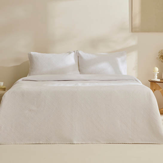 Karaca Home Adelia Fistolu Çift Kişilik Yatak Örtüsü Takımı Beyaz