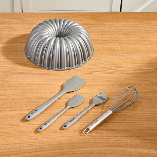 Karaca Cake Pro and Pastry 5 Parça Kek Kalıbı ve Pasta Hazırlık Seti