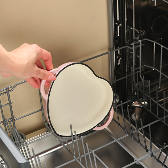 Karaca Love Emayeli Demir Döküm Sahan 16 cm