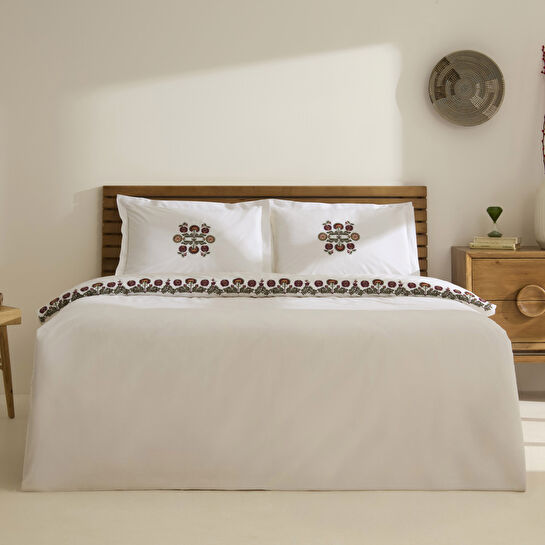 Karaca Home Nubea Nakışlı Çift Kişilik Nevresim Takımı Beyaz