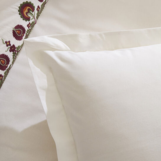 Karaca Home Nubea Nakışlı Çift Kişilik Nevresim Takımı Beyaz