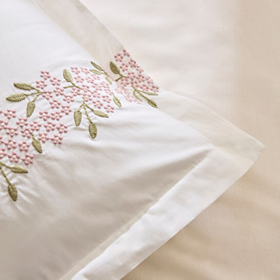 Karaca Home Rosven Nakışlı Çift Kişilik Nevresım Takımı Beyaz