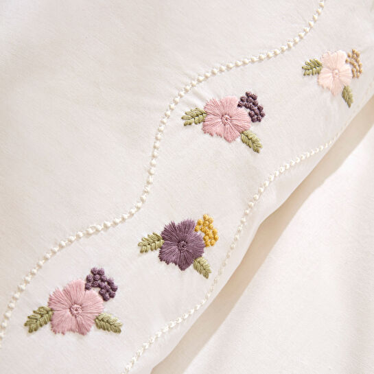 Karaca Home Veneto %100 Pamuk Nakışlı Çift Kişilik Nevresim Takımı Beyaz