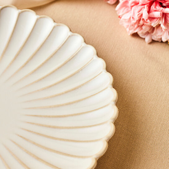 Karaca Daisy Pasta Tabağı 20,5 cm