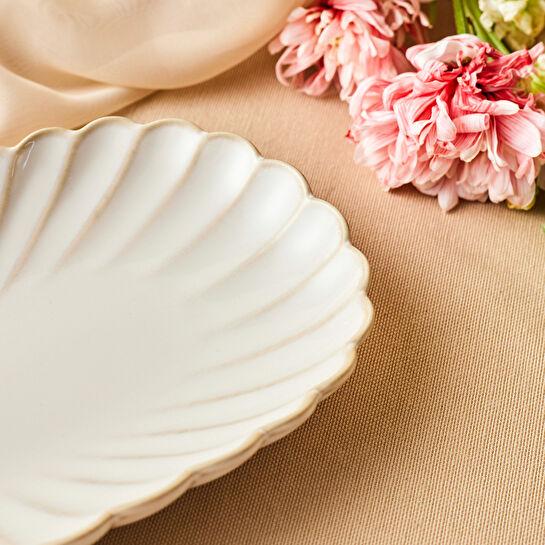 Karaca Daisy Kayık Tabak 23 cm