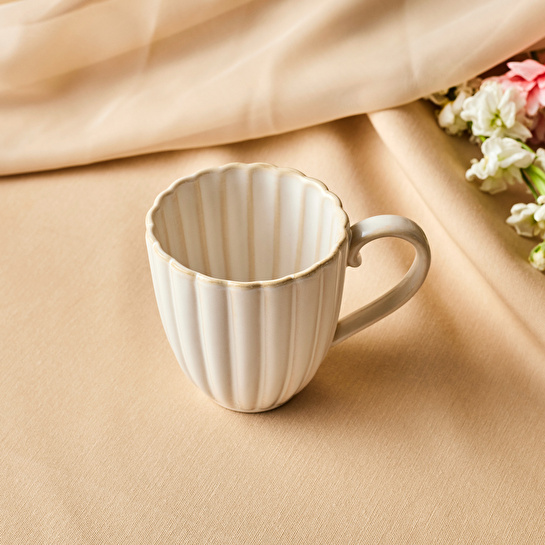 Karaca Daisy Kupa 380 ml