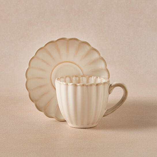 Karaca Daisy Kahve Fincanı ve Tabağı 90 ml