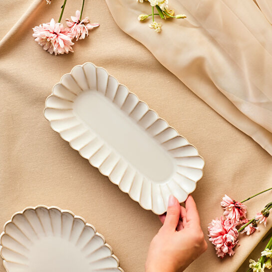 Karaca Daisy Derin Kayık Tabak 26 cm