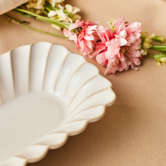 Karaca Daisy Derin Kayık Tabak 26 cm