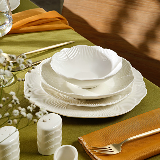 Karaca Stream Bone Floral White 53 Parça 12 Kişilik Yemek Takımı