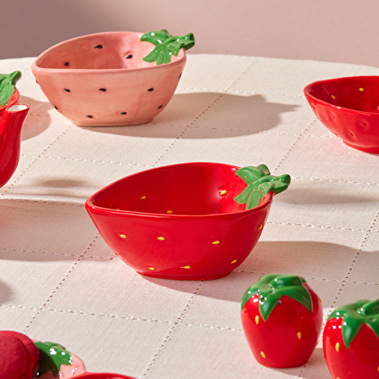 Karaca Strawberry Kase 15 cm