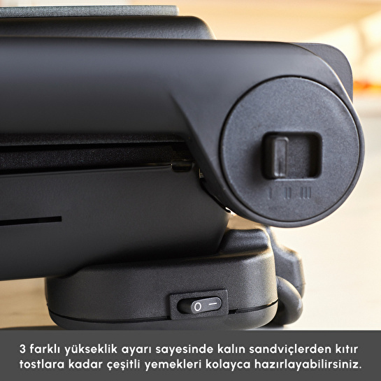 Karaca x Beşiktaş Lisanslı Taraftar Logo Plakalı Tost Makinesi