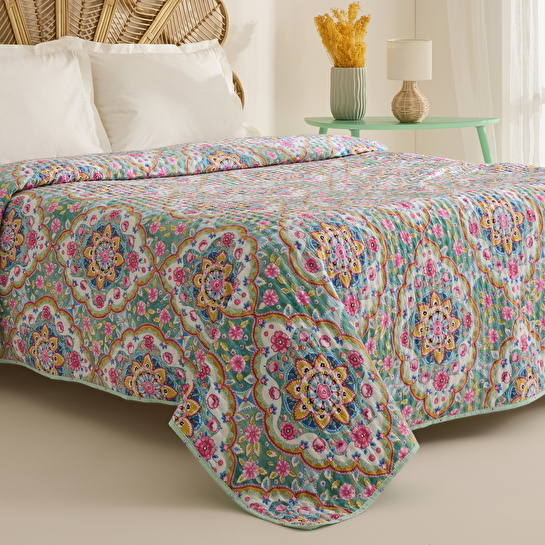 Karaca Home Luna Çok Amaçlı Çift Kişilik Yatak Örtüsü Multicolor