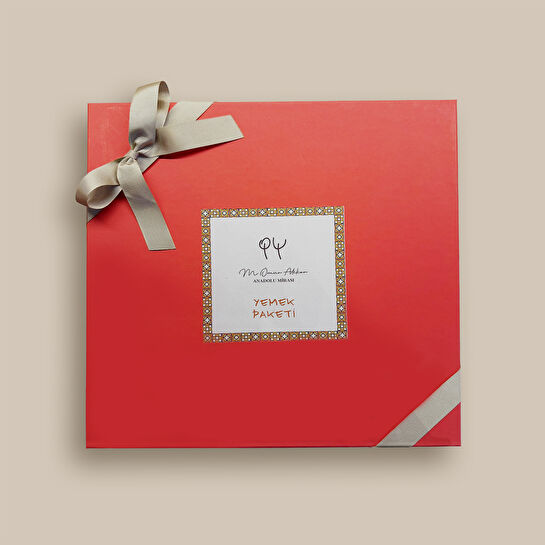 Ömür Akkor Anadolu Mirası Yemek Paketi