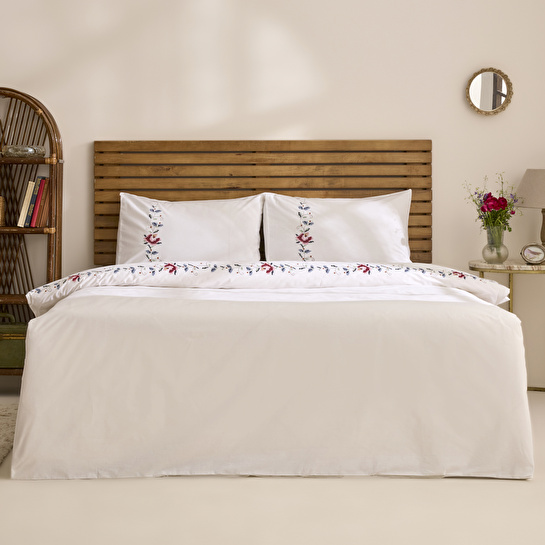 Karaca Home Miretta %100 Pamuk Kanaviçe Nakışlı Çift Kişilik Nevresim Takımı Beyaz