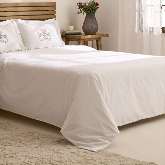 Karaca Home Ottalia %100 Pamuk Kanaviçe Nakışlı Çift Kişilik Nevresim Takımı Beyaz