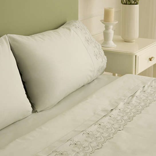 Karaca Home Avellina Brodeli Çift Kişilik Nevresim Takımı Adaçayı