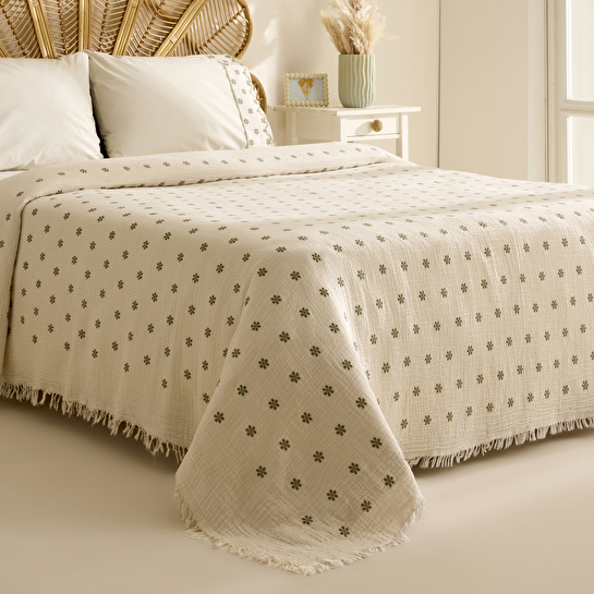 Karaca Home Carezza Brodeli Muslin Çift Kişilik Pike Takımı Yeşil