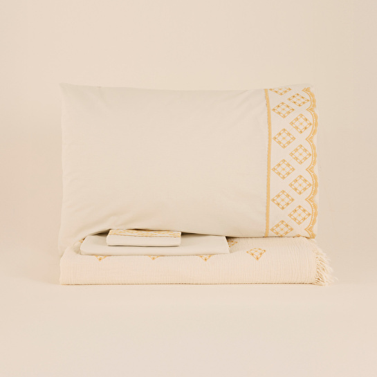 Karaca Home Nobile Brodeli Muslin Çift Kişilik Pike Takımı Sarı