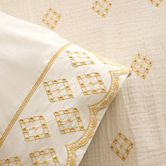 Karaca Home Nobile Brodeli Muslin Çift Kişilik Pike Takımı Sarı